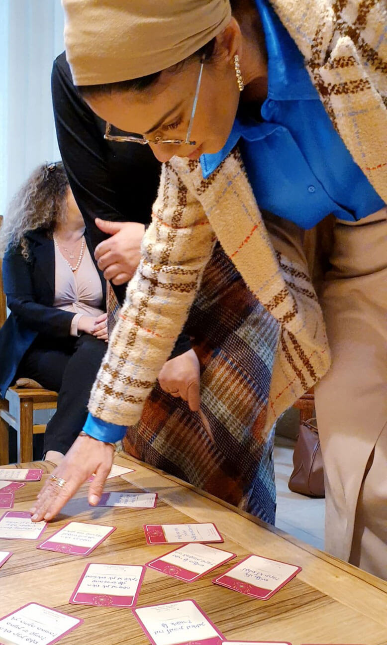 קלפי סטיילינג תרפי - לימור חובל רמון